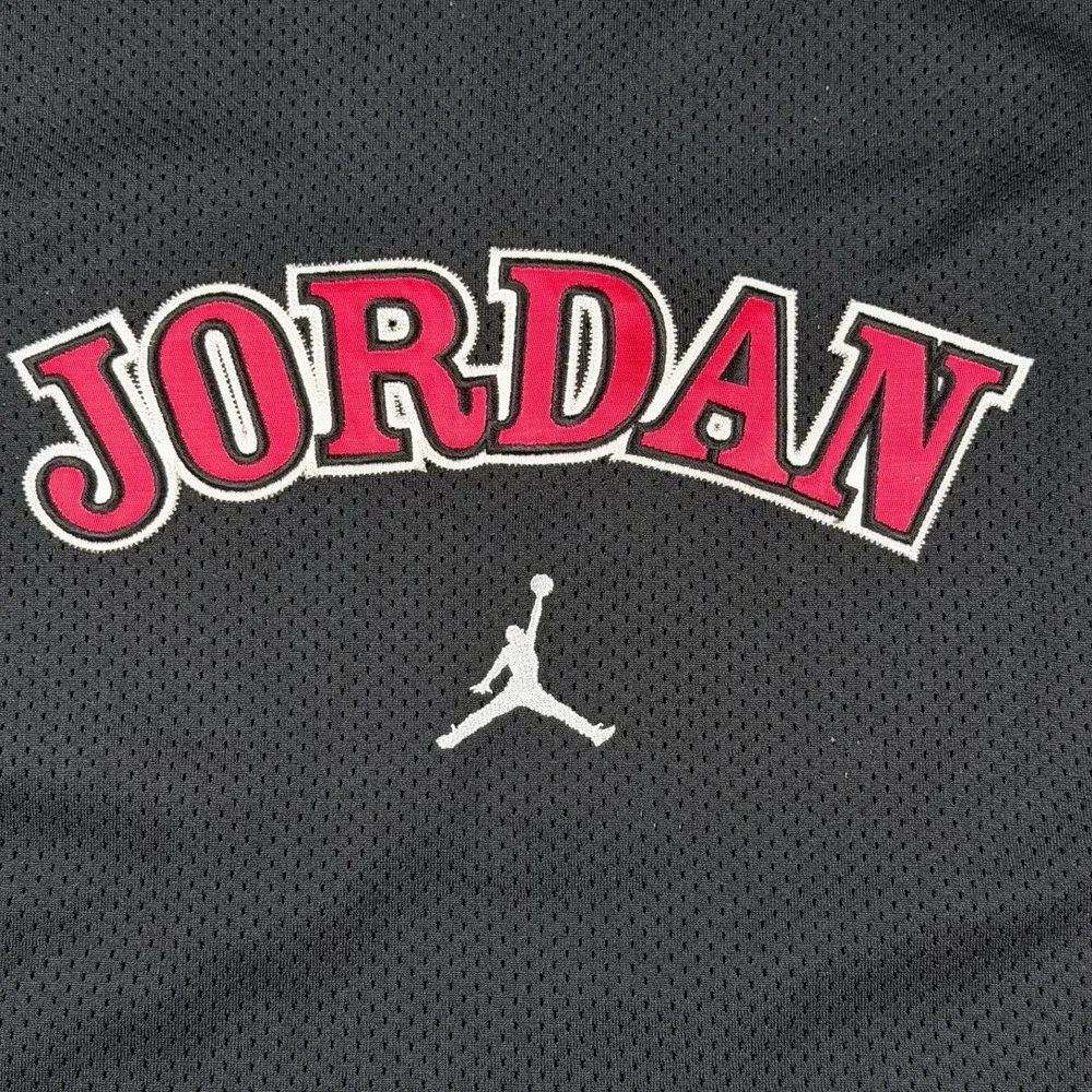 Jordan Basketball Vintage Jersey Mens XL Red Black 23 Mesh Sleeveless VNeck Tank